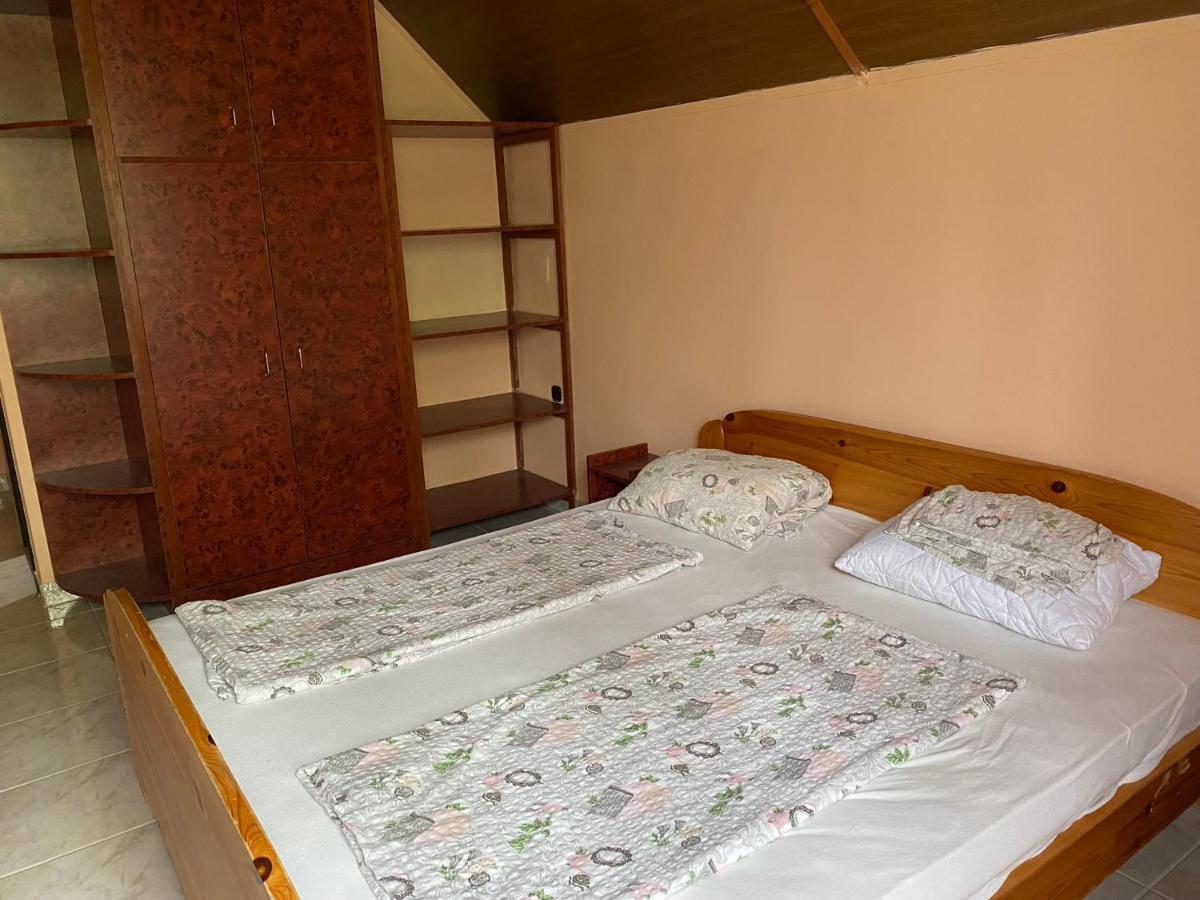 Toereki 34 Vendeghaz Apartment Сиофок Екстериор снимка